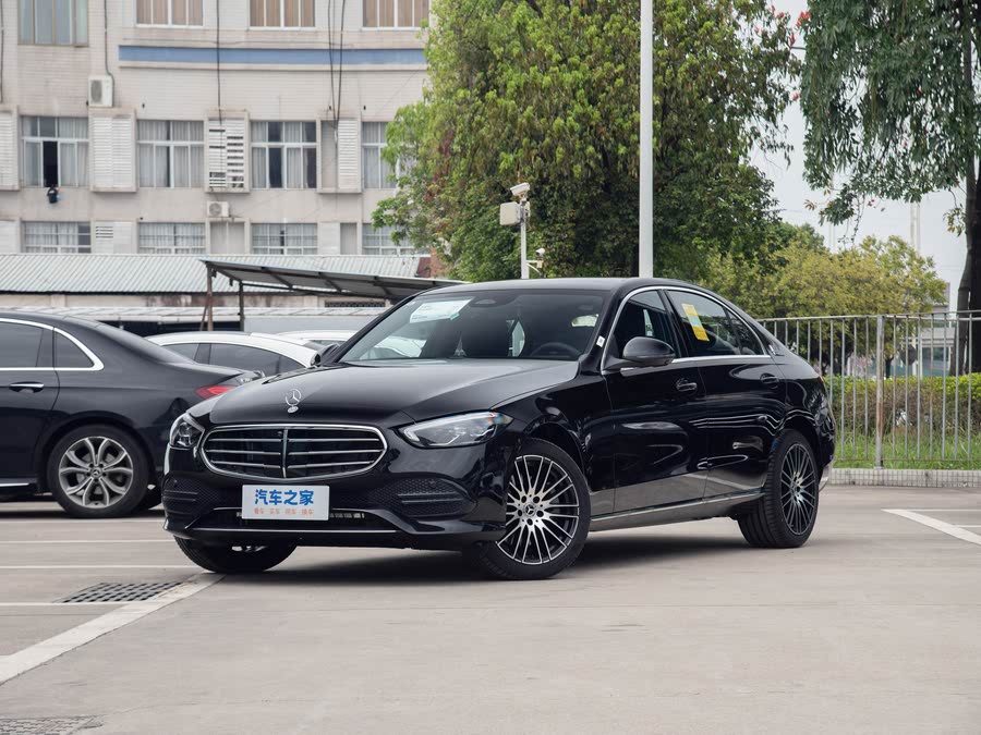 Фото 1 - Mercedes-Benz C-Class