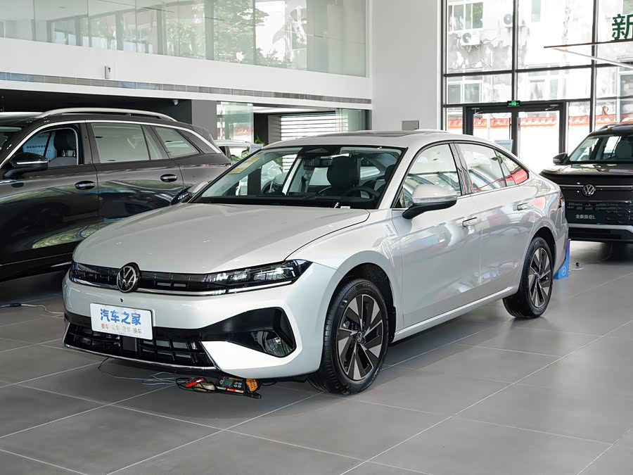 Фото 1 - Volkswagen Sagitar L