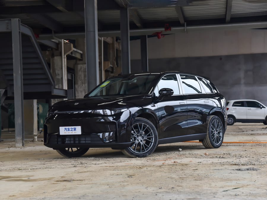 Фото 1 - Leapmotor C10