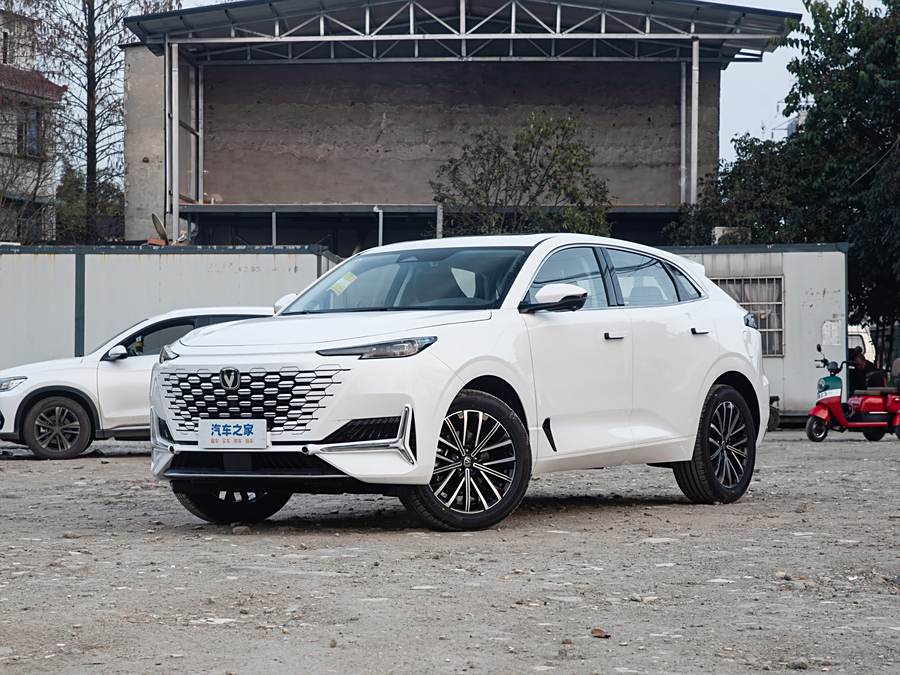 Фото 1 - Changan UNI-K