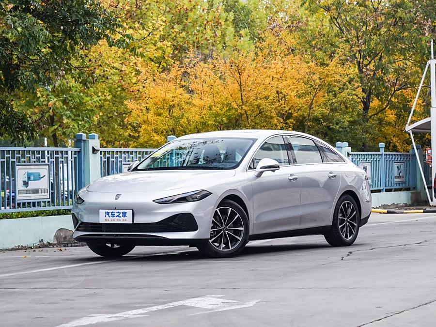 Фото 1 - Roewe D7