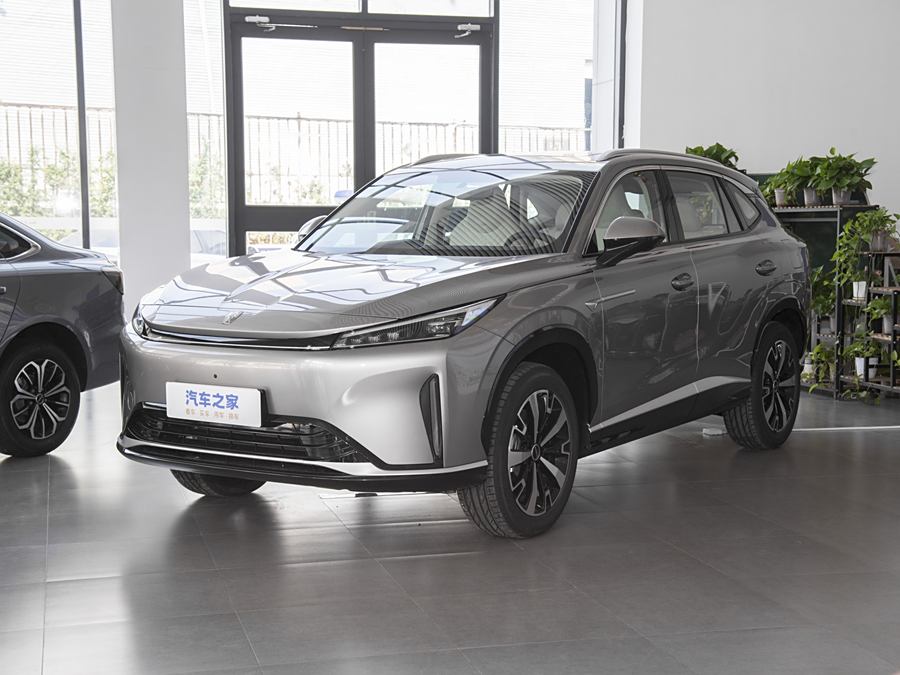 Фото 1 - Roewe D5X DMH