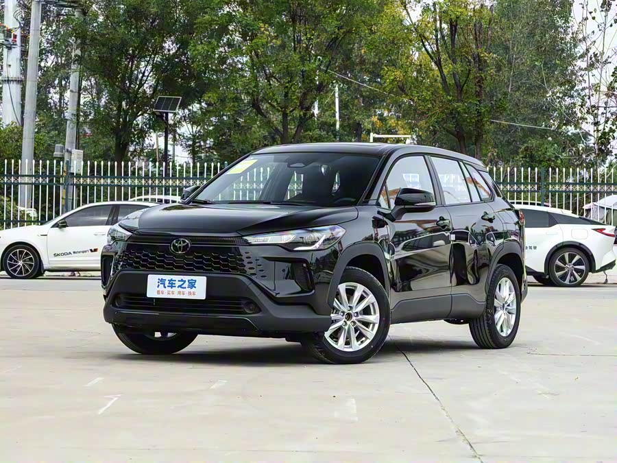 Фото 1 - Toyota Corolla Cross