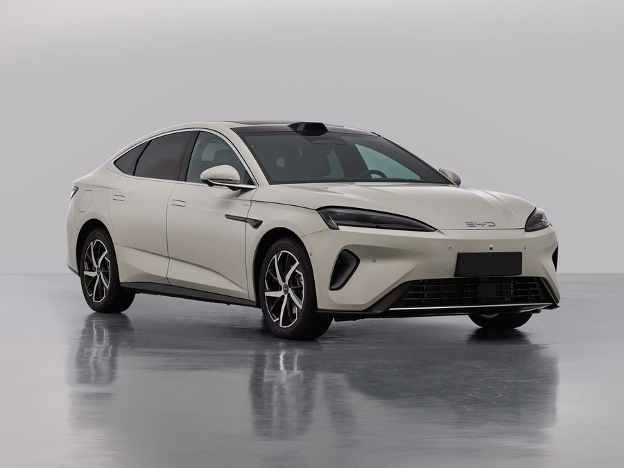 Фото 1 - BYD Seal 07 DM-i Hybrid