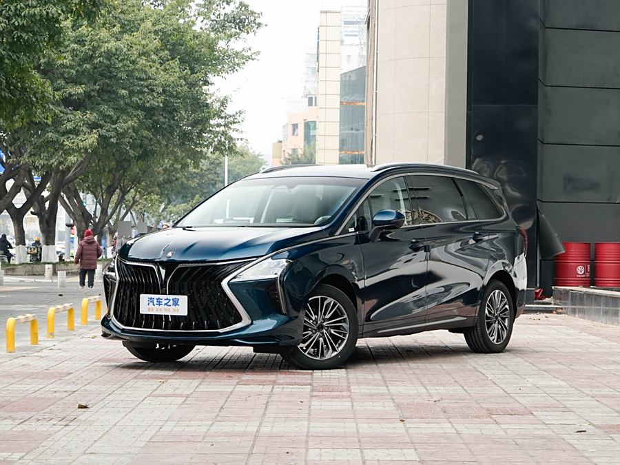 Фото 1 - Dongfeng Forthing Yacht