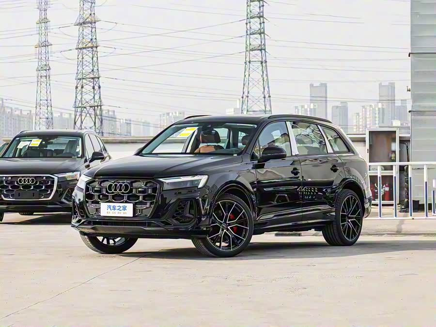 Фото 1 - Audi Q7