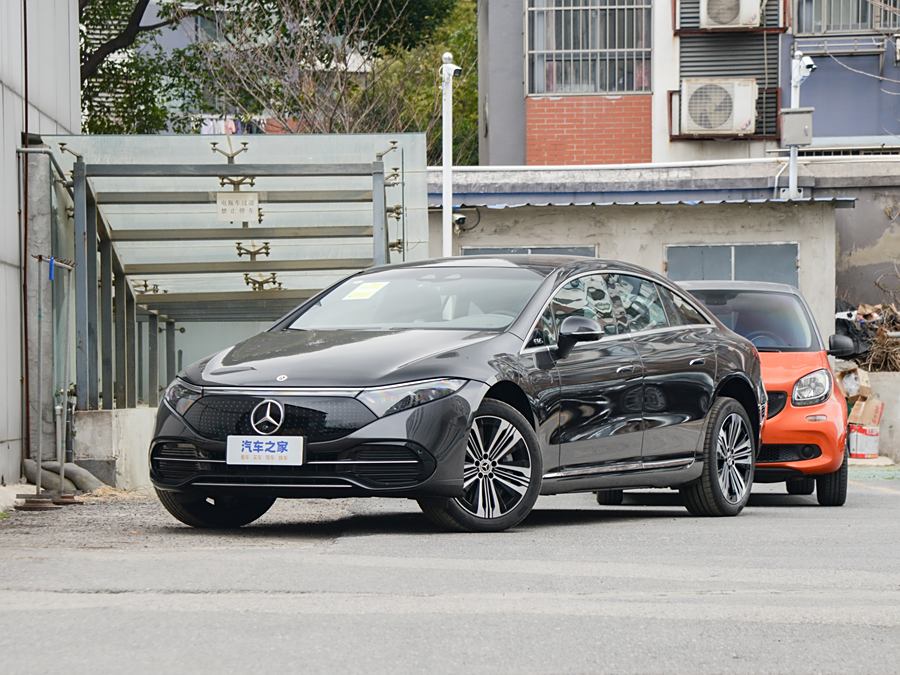 Фото 1 - Mercedes-Benz EQS