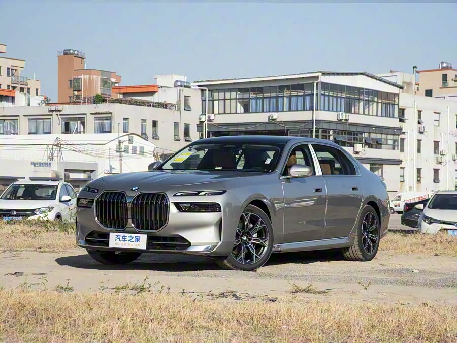 Фото 1 - BMW 7 Series