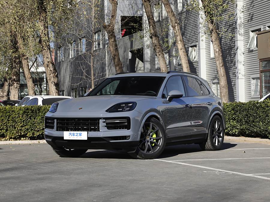 Фото 1 - Porsche Cayenne Hybrid