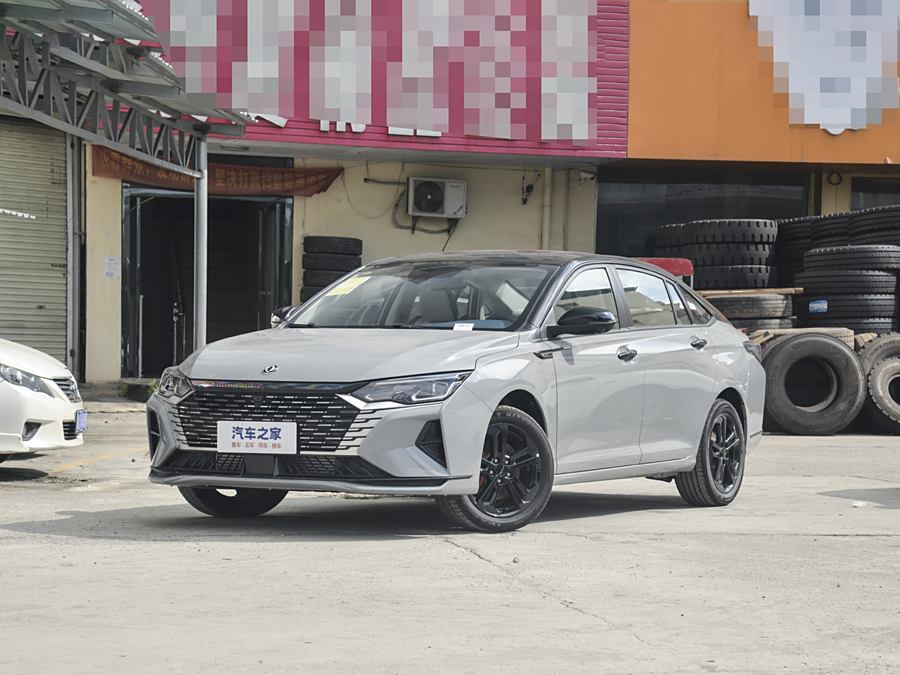 Фото 1 - Dongfeng Aeolus Yixuan Max