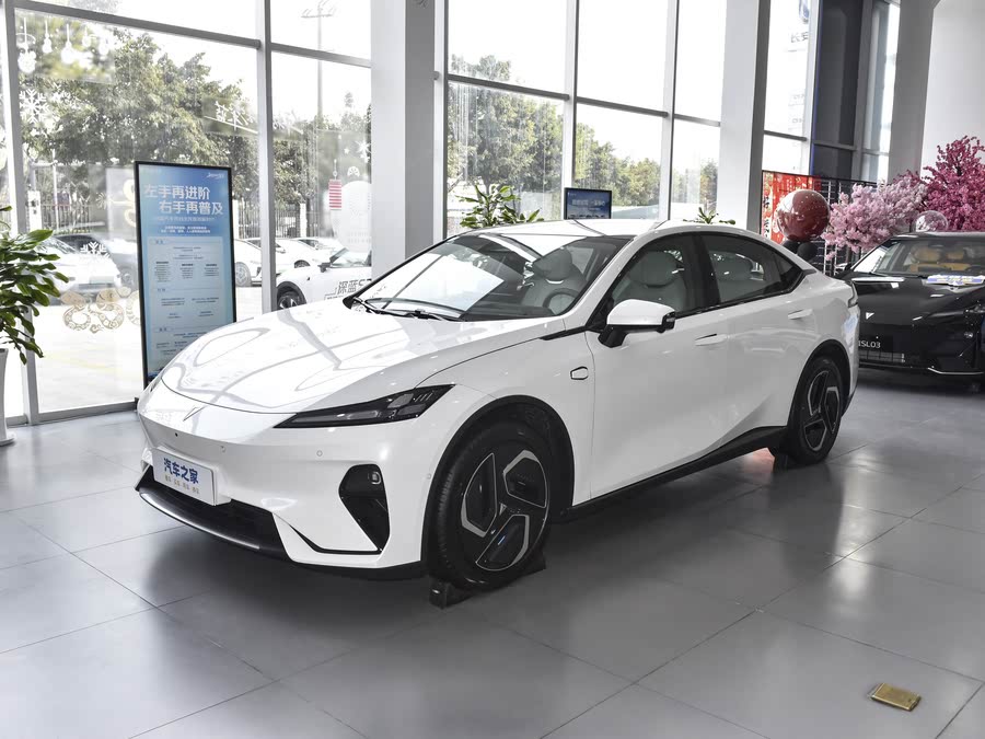 Фото 1 - Changan Deepal L07