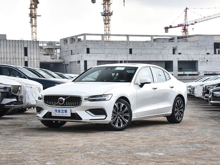 Фото 1 - Volvo S60