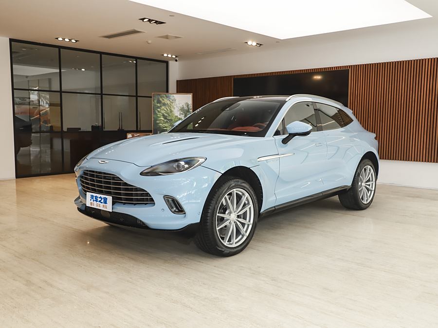 Фото 1 - Aston Martin DBX