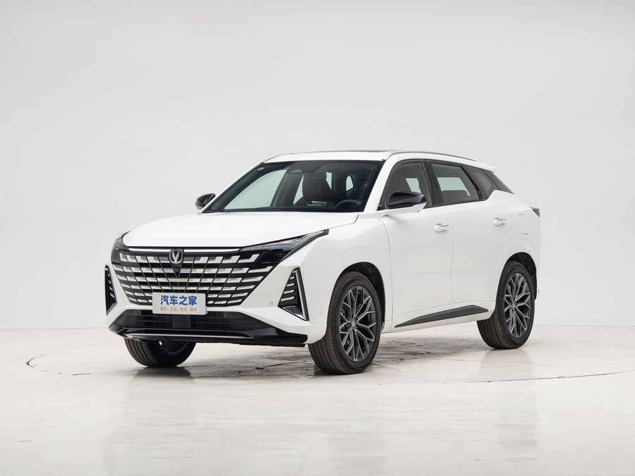 Фото 1 - Changan UNI-Z