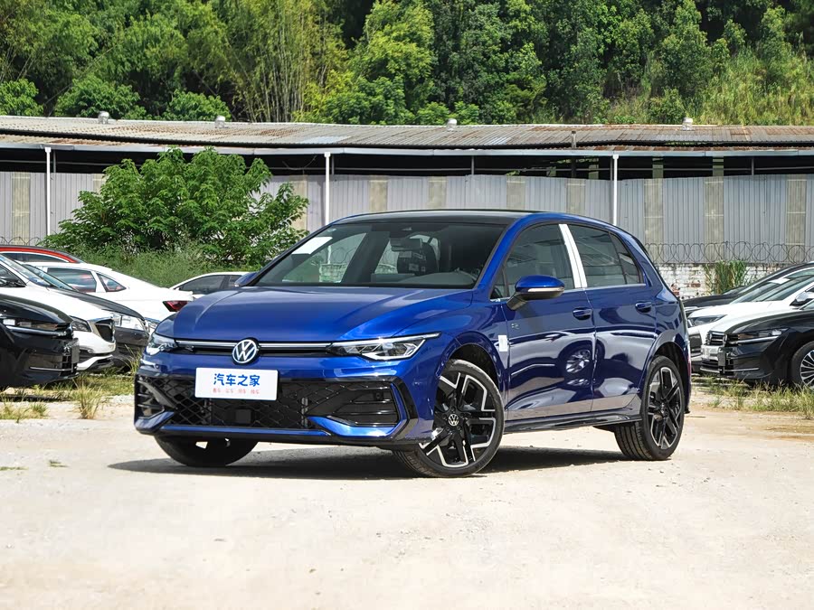 Фото 1 - Volkswagen Golf