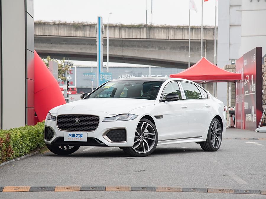 Фото 1 - Jaguar XF L