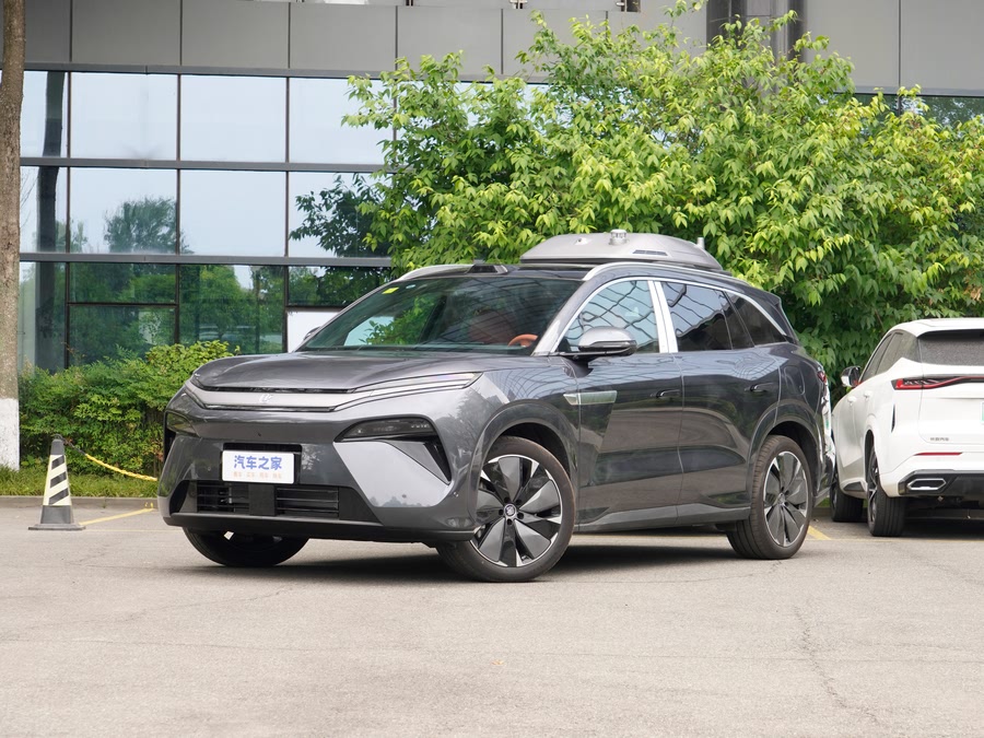 Фото 1 - BYD Tang L