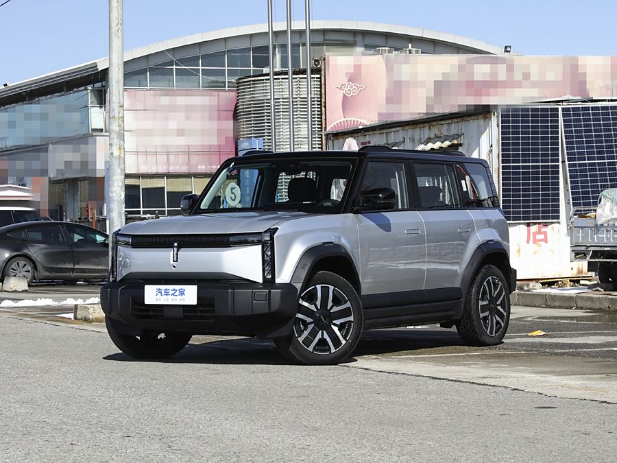 Фото 1 - Chery iCar 03