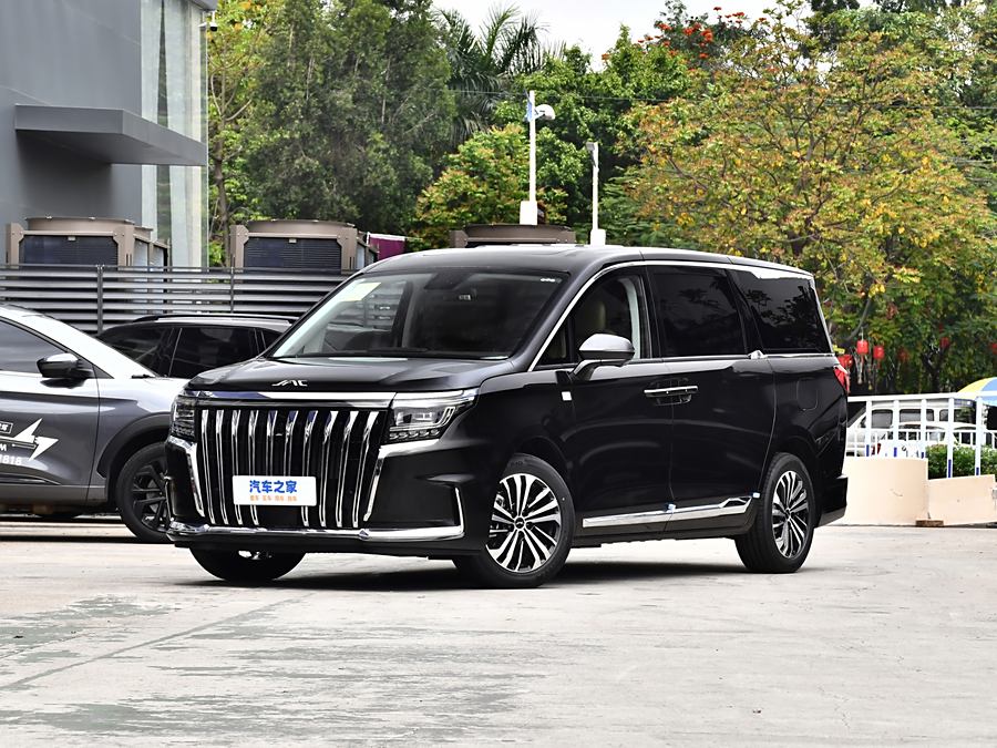 Фото 1 - JAC Refine RF8