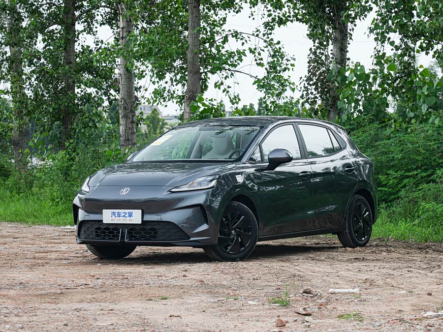 Фото 1 - MG Motor 4 EV