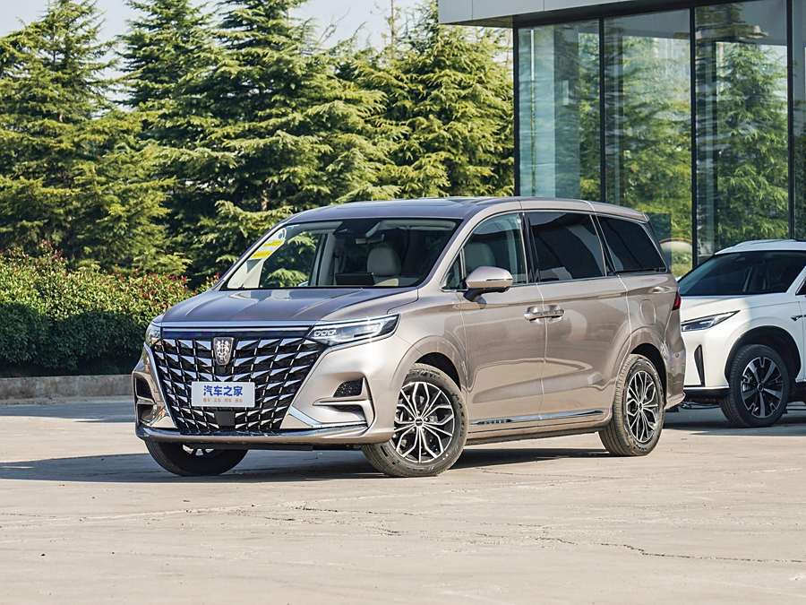 Фото 1 - Roewe iMax 8 EV