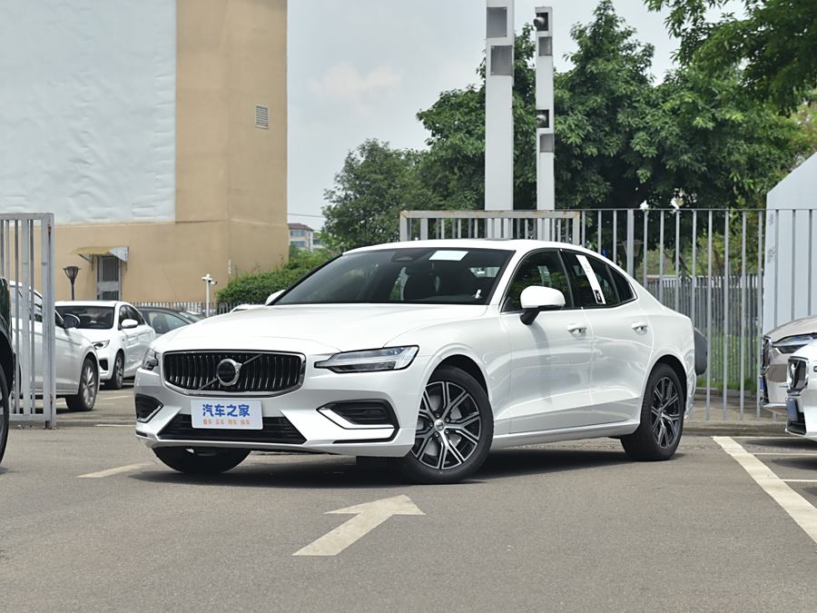 Фото 1 - Volvo S60