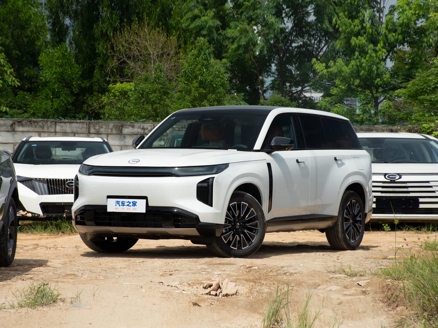 Фото 1 - GAC Trumpchi S7