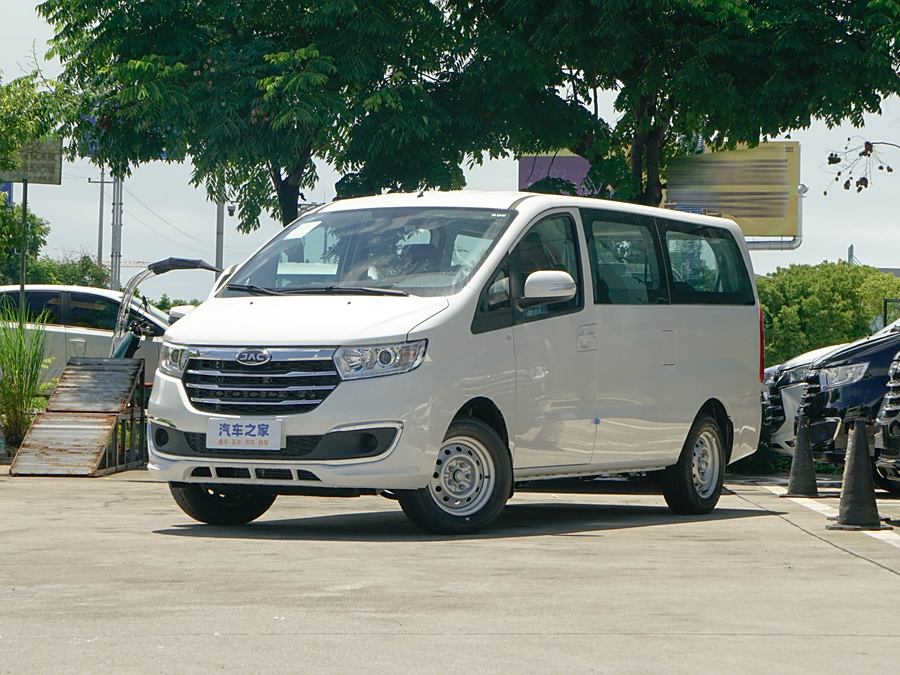 Фото 1 - JAC Refine M3