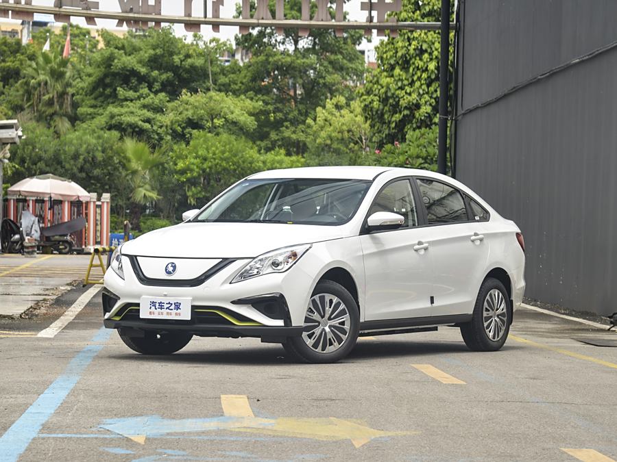 Фото 1 - Dongfeng Forthing S50 EV