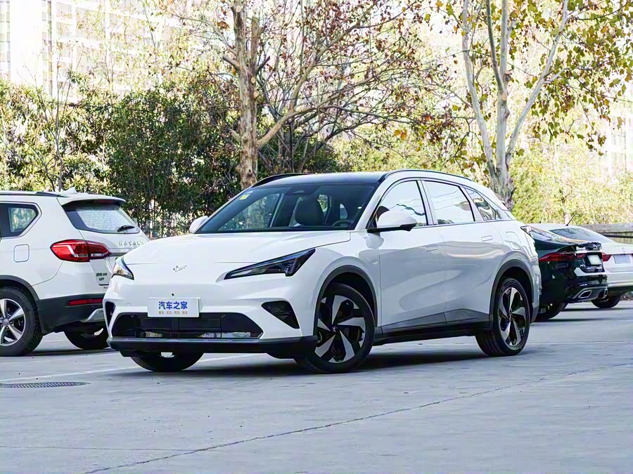 Фото 1 - BAIC Arcfox Alpha T5