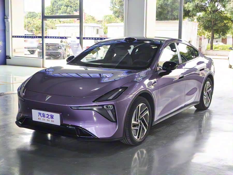 Фото 1 - Changan Deepal L06