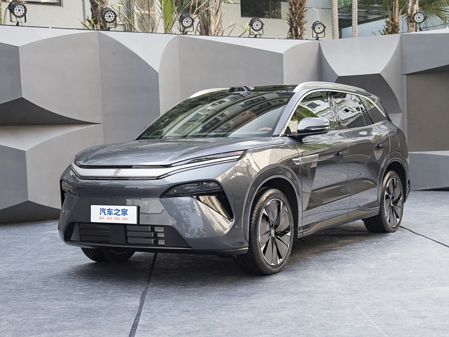 Фото 1 - BYD Tang L