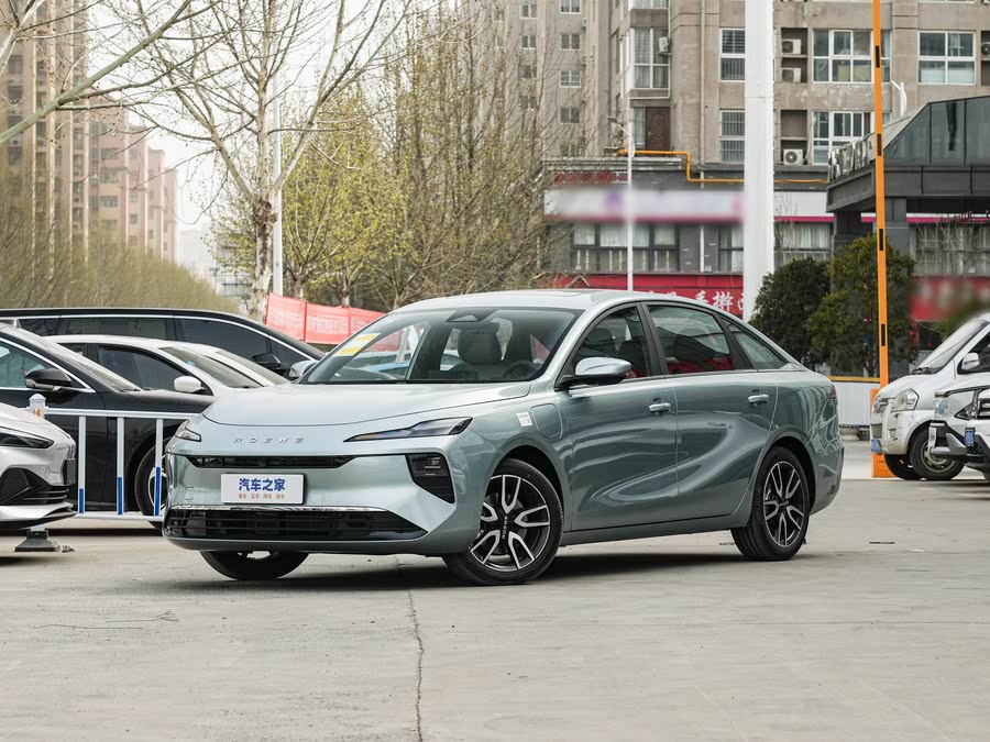 Фото 1 - Roewe D6