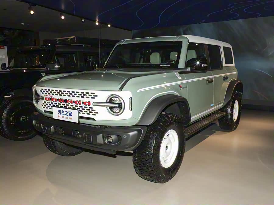 Фото 1 - Ford Bronco