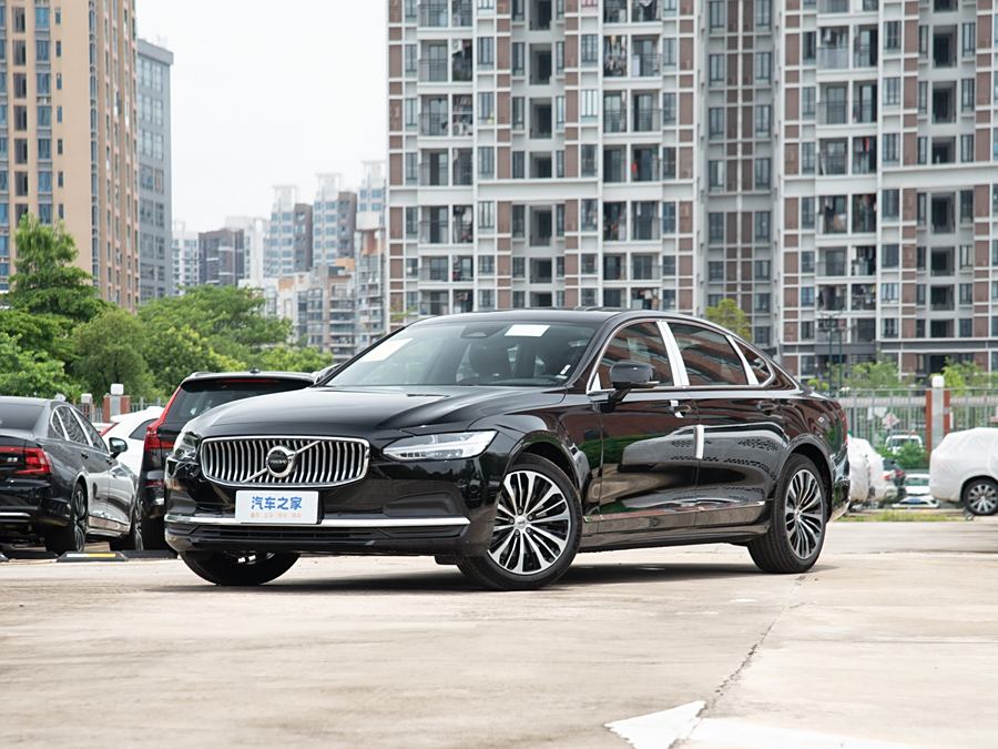 Фото 1 - Volvo S90