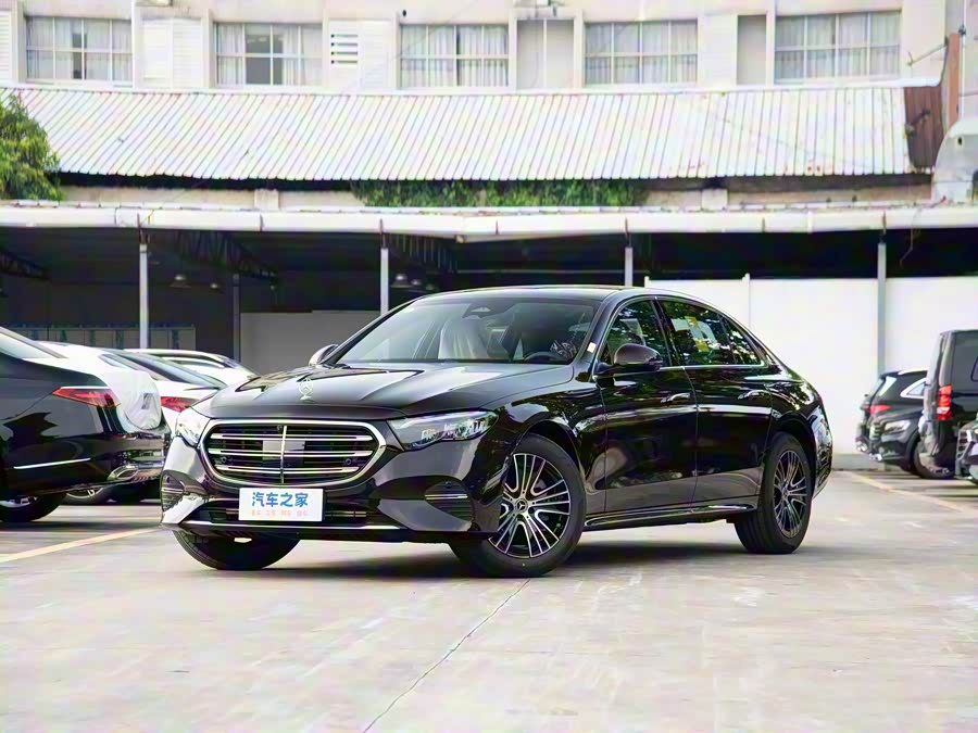 Фото 1 - Mercedes-Benz E-Class