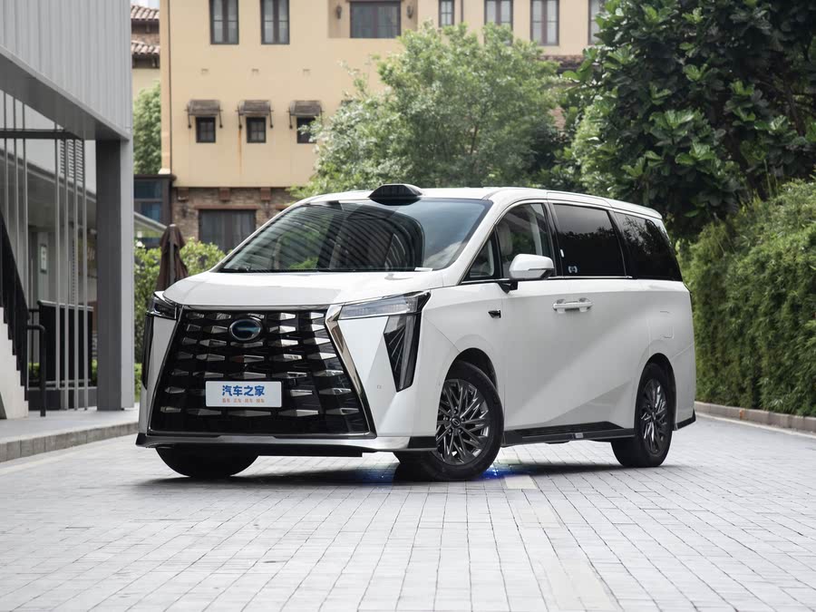 Фото 1 - GAC Trumpchi M8 Hybrid