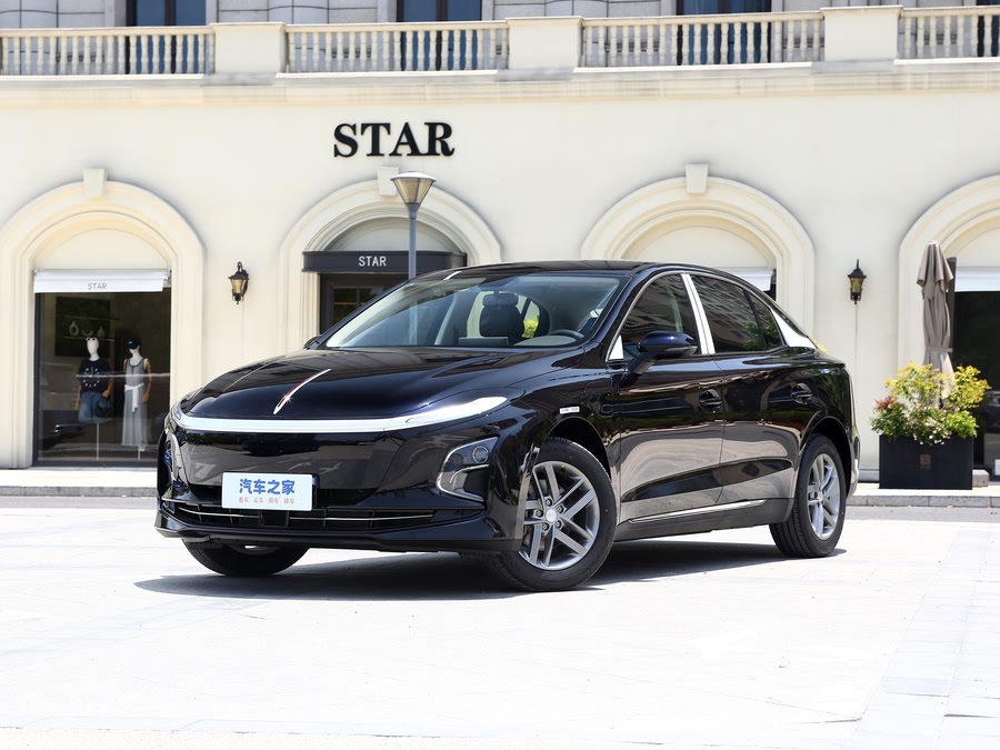 Фото 1 - Hongqi E-QM5