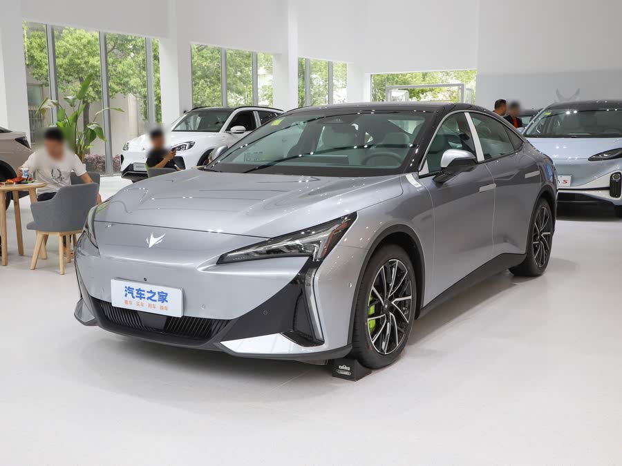 Фото 1 - BAIC Arcfox Alpha S5