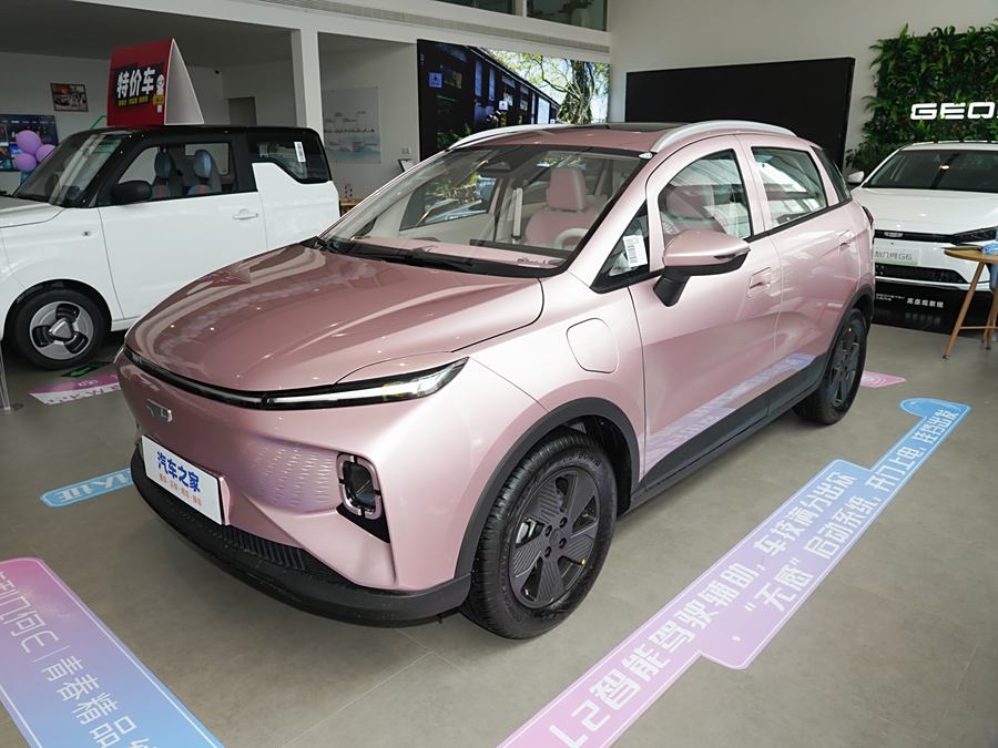 Фото 1 - Geely Geometry E Firefly