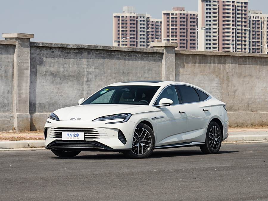 Фото 1 - BYD Seal 07 DM-i Hybrid