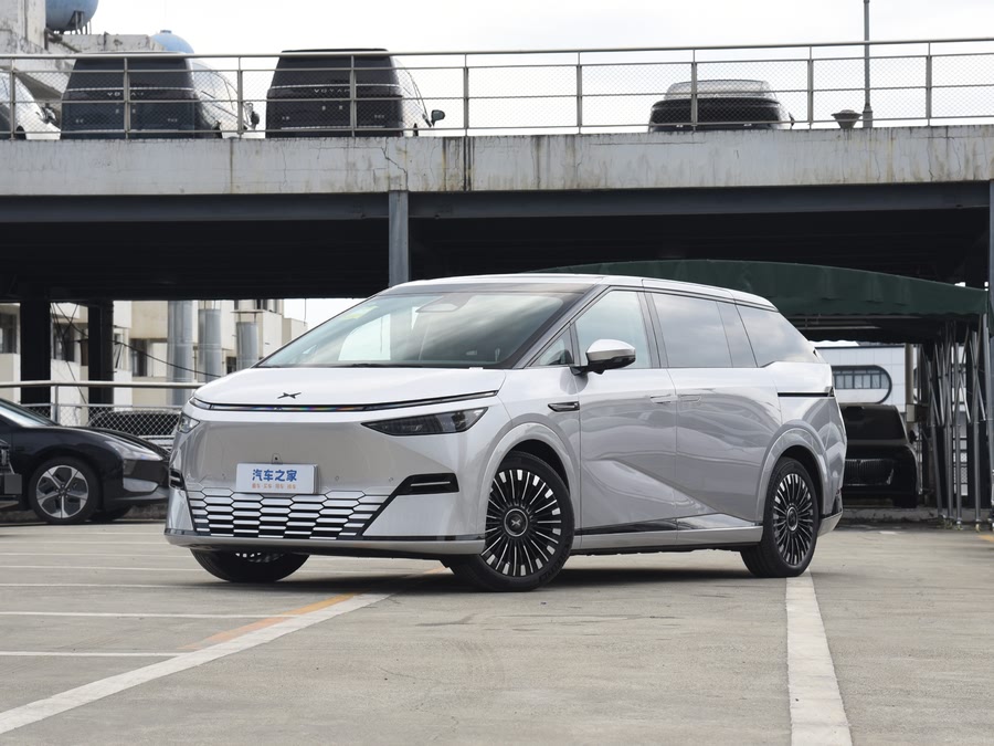 Фото 1 - XPeng X9