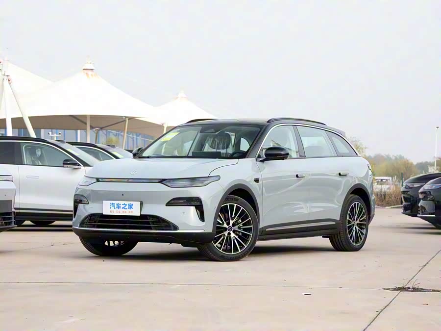 Фото 1 - Leapmotor C11