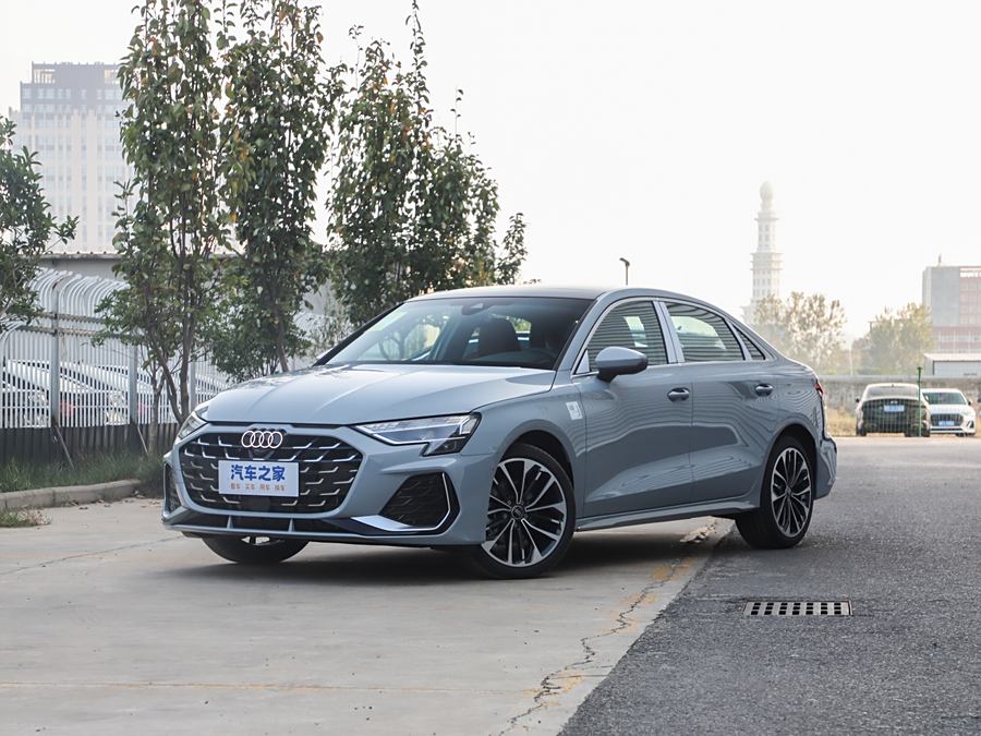 Фото 1 - Audi A3