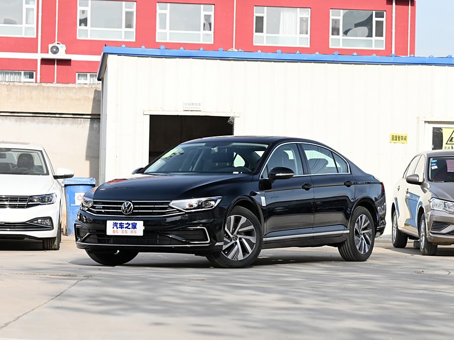 Фото 1 - Volkswagen Magotan GTE Hybrid