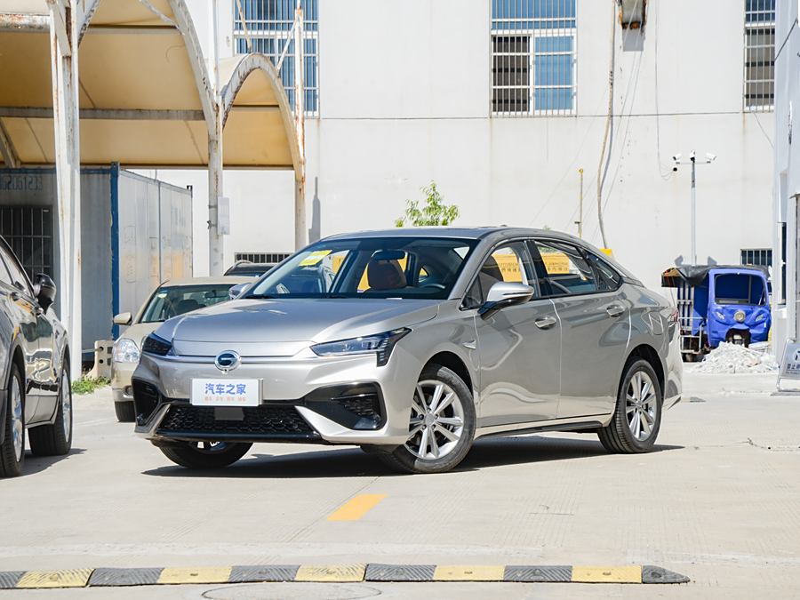 Фото 1 - GAC Aion S