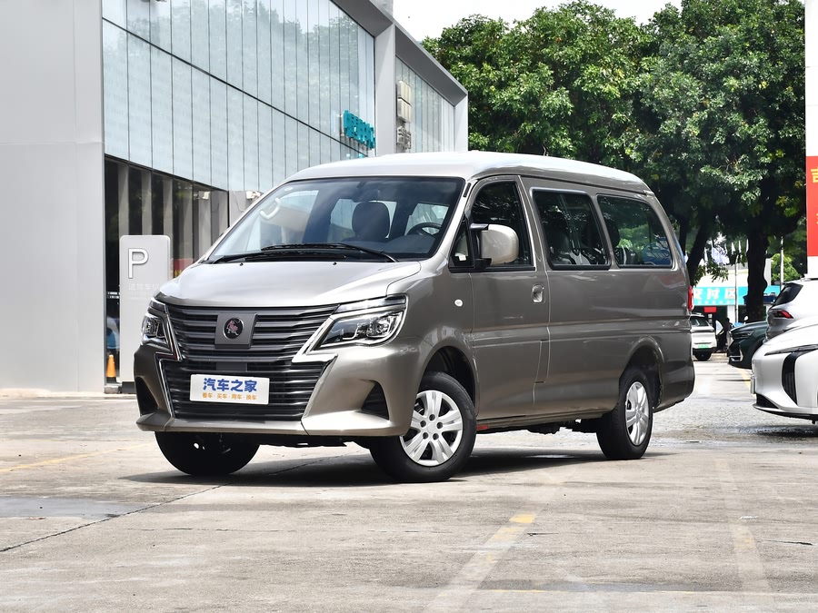 Фото 1 - Dongfeng Forthing Lingzhi M5 EV