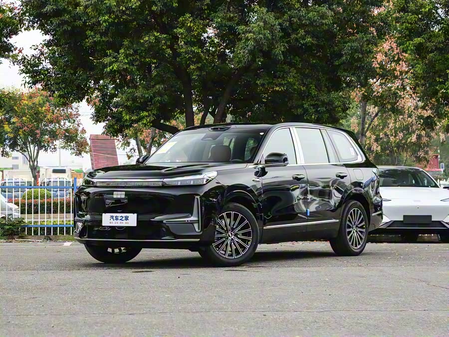 Фото 1 - Geely Galaxy M9