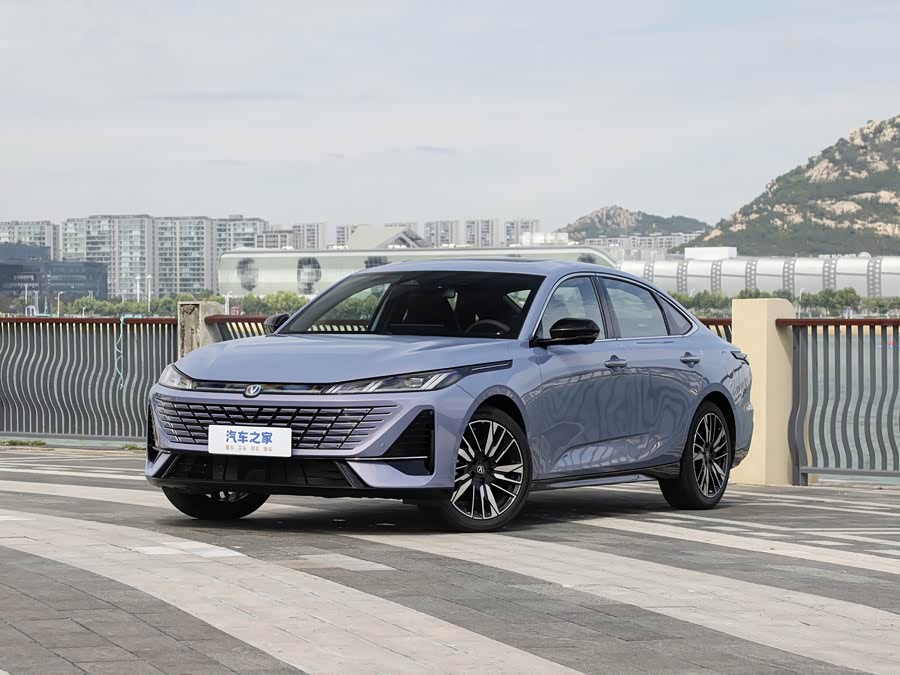 Фото 1 - Changan Eado Plus