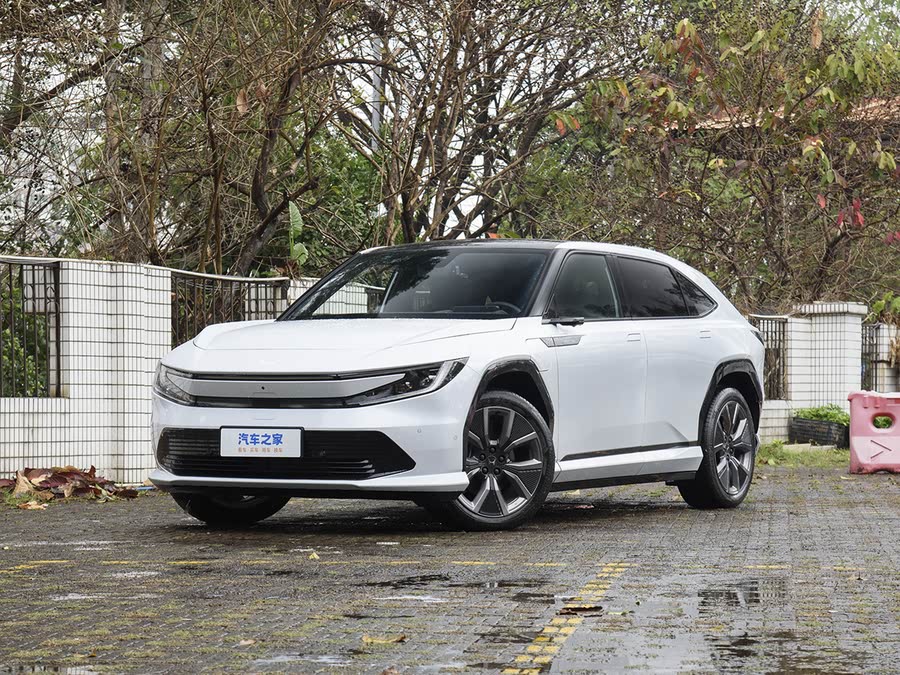 Фото 1 - Honda P7